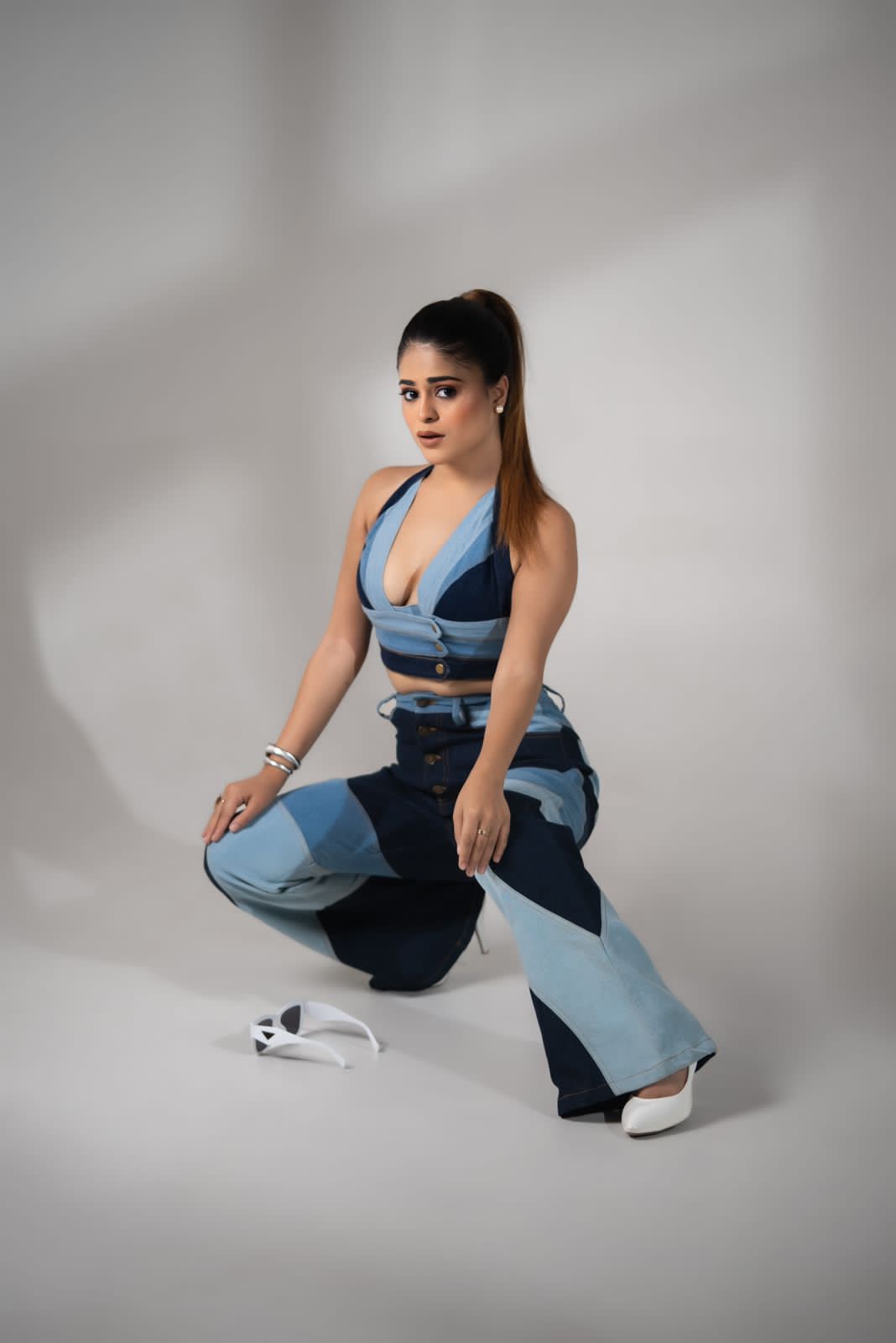 SLAY. Women's 3-Way Acid-Wash Colorblock Denim Co-ord Set