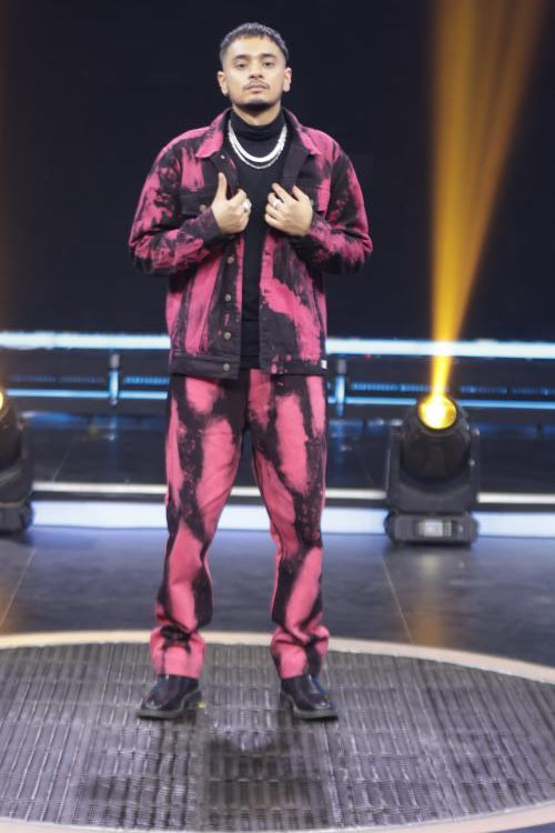 SLAY. Men's "Deadpool Theme" Red & Black Tie Dye Button-Down Ripped Denim Jacket & Jeans Co-ord Set