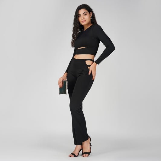 SLAY. Sport Women's Cutout Full Sleeves Crop Top And Pants Co-ord Set Black