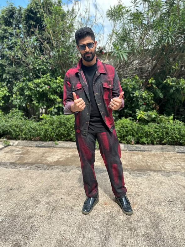 SLAY. Men's "Deadpool Theme" Red & Black Tie Dye Button-Down Ripped Denim Jacket & Jeans Co-ord Set